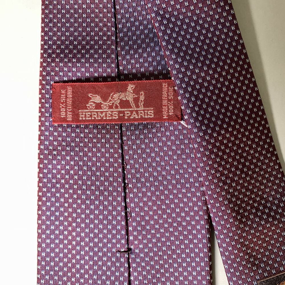 HERMES Purple Navy Cream Logo Silk Tie - Picture 4 of 4